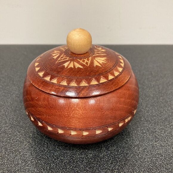 Vintage Small Round Wooden Lidded Bowl inscribed Dubrovnik - Salt Cellar, Spices - Picture 3 of 12